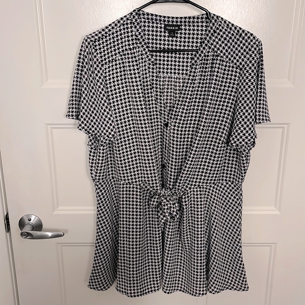 Houndstooth peplum blouse